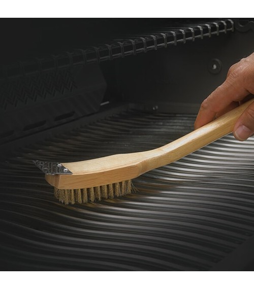 Cepillo para Parrilla Latón - Napoleon - 62028 brassgrillbrush18in inuse
