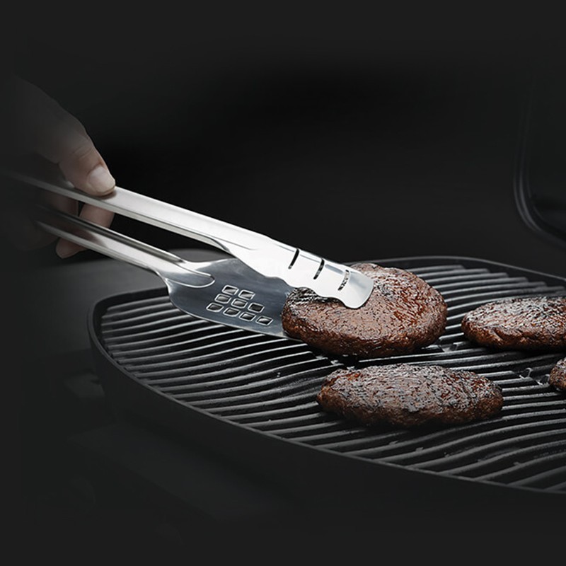 Espatula-Pinzas - Napoleon - 55019 2in1 spatulatong inuse